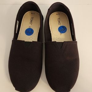 NWOT Black Toms